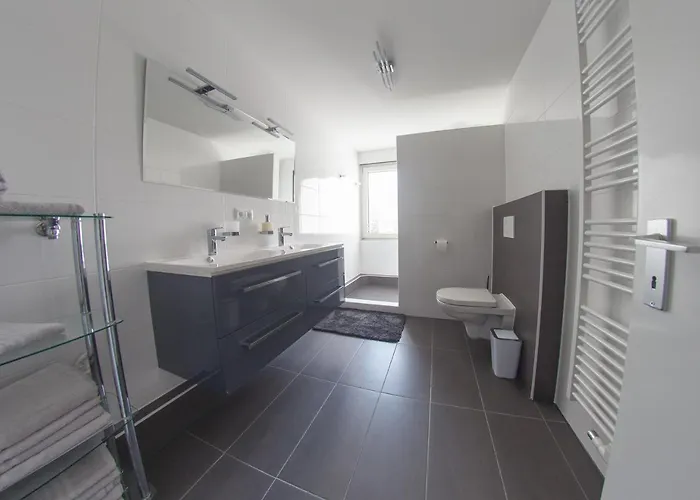 Joel Living Apartment *