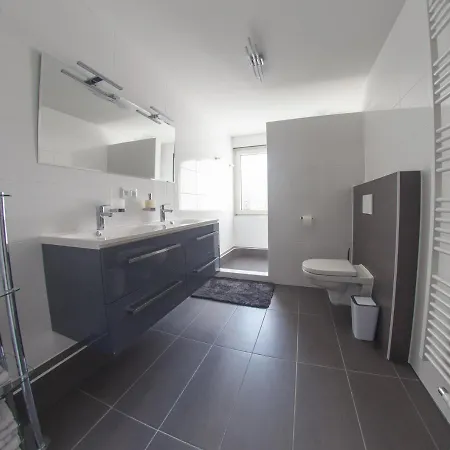 Joel Living Apartment *