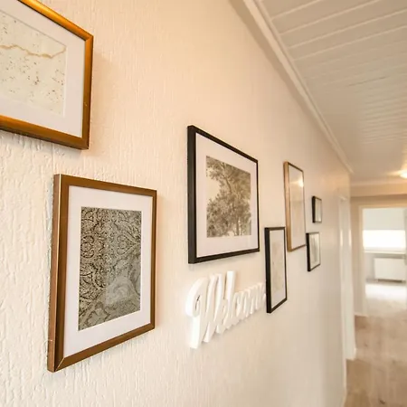 Apartment Joel Living